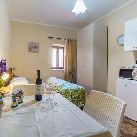 Apartment Domus Aurea Cefalù