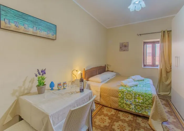 Domus Aurea Διαμέρισμα *